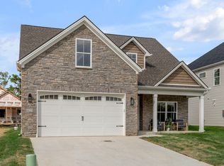 4137 Meadowlark Rd, Lexington, KY 40509