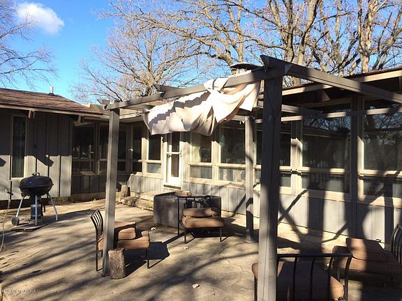 5th image of 2726 Lakewood Dr
