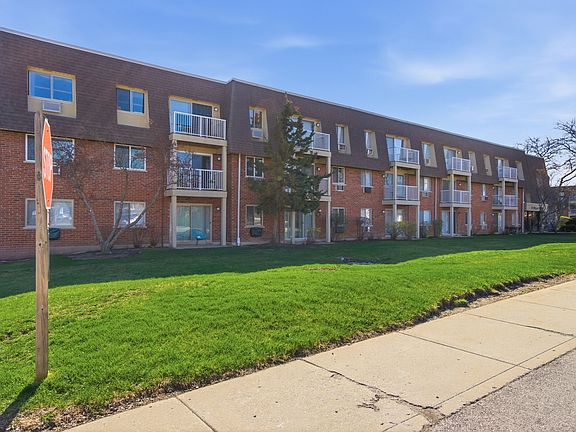 2nd image of 3 Villa Verde Dr APT 311