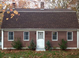 129 Quaker Ln, Scituate, RI 02857