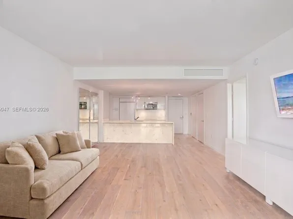 50 Biscayne Blvd APT 2801, Miami, FL 33132