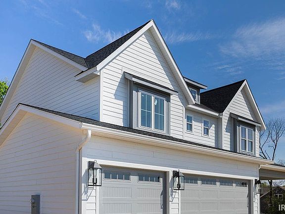 3rd image of 4516 N Triple Crown Dr