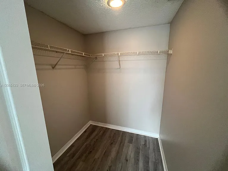4171 N Haverhill Rd #1013 — Photo 31