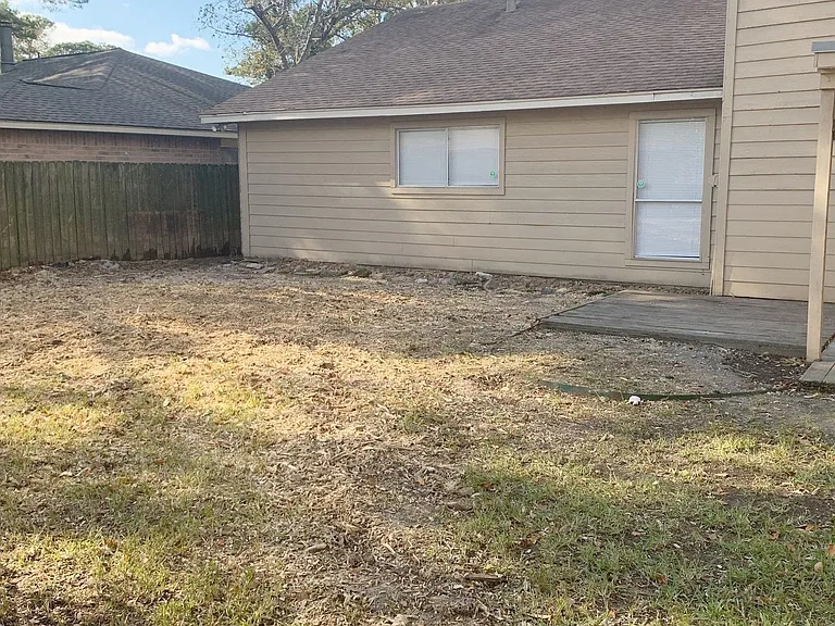 3730 Village Grove Dr — Photo 21