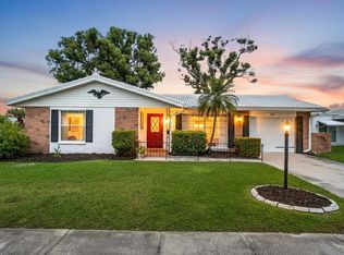 4003 Joyce Dr, Bradenton, FL 34208