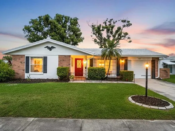 4003 Joyce Dr, Bradenton, FL 34208