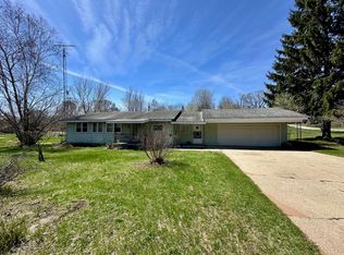 271 McLaren Lake Rd, Hesperia, MI 49421