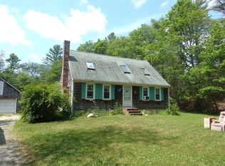 127 Marys Pond Rd, Rochester, MA 02770