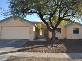 8181 E Mesquite Ridge Cir, Tucson, AZ 85710