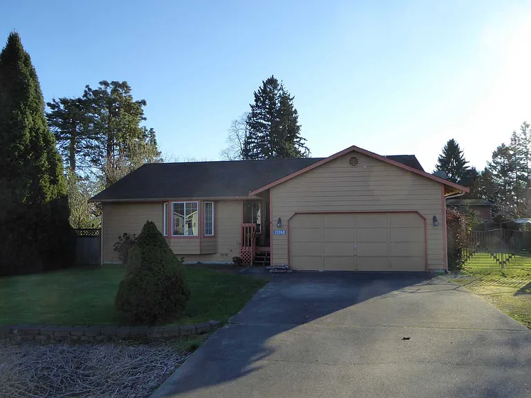 20968 Travis Ln — Photo 1