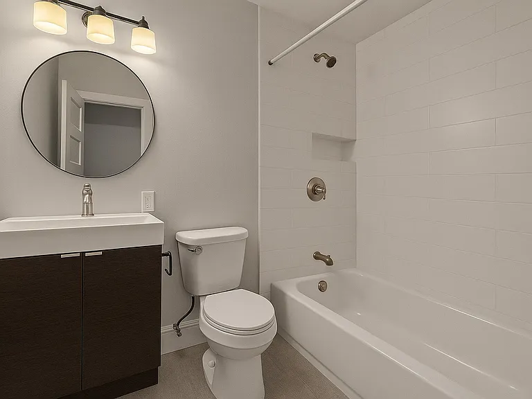 129 Sutherland Rd — Photo 7