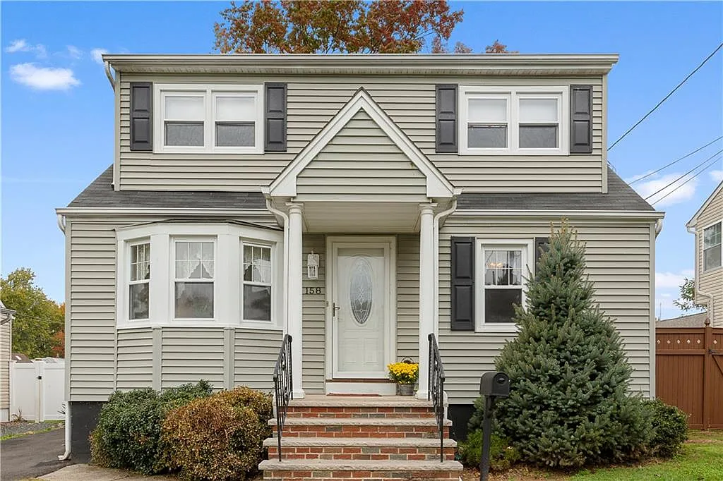 158 Bucknell Ave photo 1