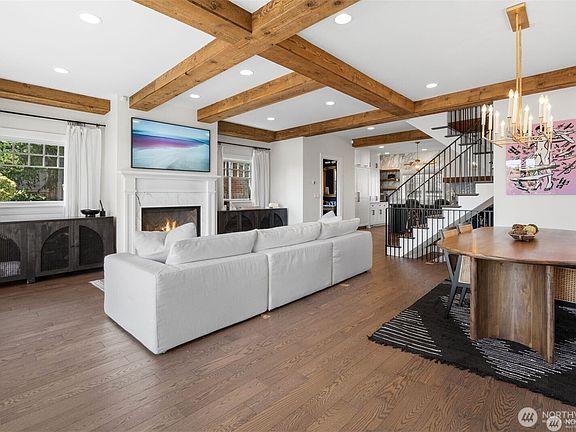 3rd image of 312 Prospect Street