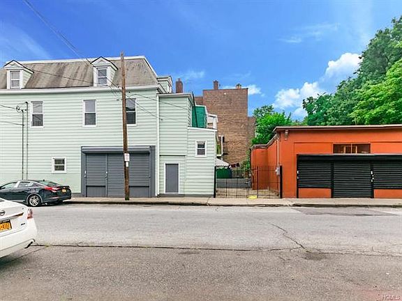 4th image of 483 Van Cortlandt Park Ave