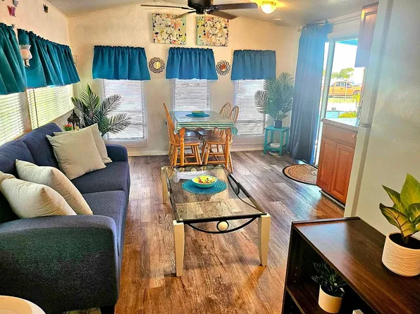 9412 New York Ave #3, Hudson, FL 34667
