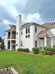 634 Honeybrook Cir, Stewartsville, NJ, 08886