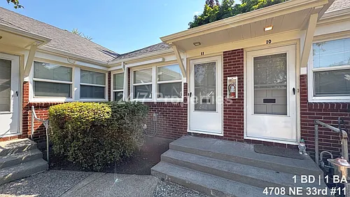 3311 NE Going St Photo 1