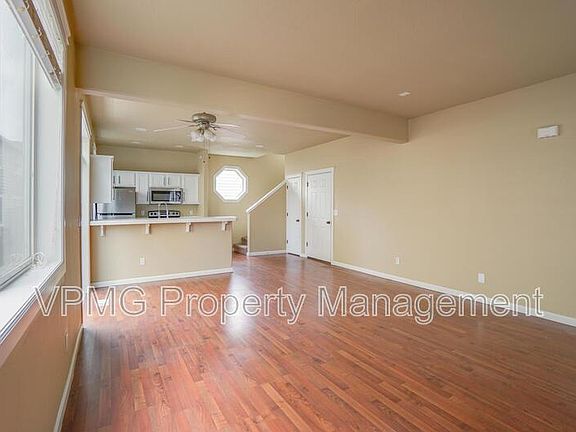 5th image of 7809 NE 24th Ct