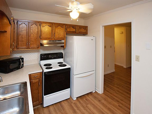 Kitchen, looking through to entry area