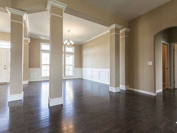 2nd image of 1351 Golf Club Dr