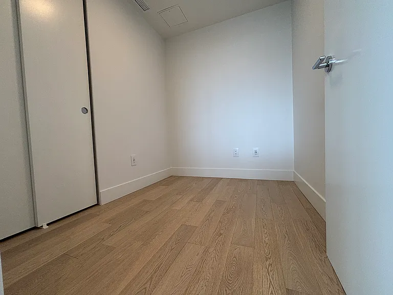 1475 Foster St #1803 — Photo 13