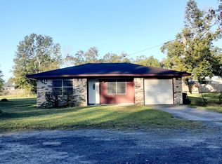 712 Stacy St, Orange, TX 77630