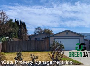 658 S Locust Ave, Ripon, CA 95366