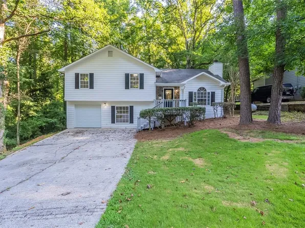 230 Mimosa Ln, Stockbridge, GA 30281