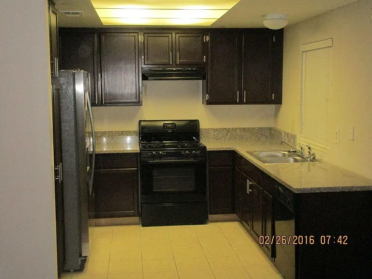 2656 Westland Dr — Photo 7