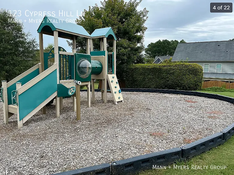 123 Cypress Hill Ln — Photo 20