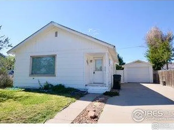 327 N 8th Ave, Sterling, CO 80751