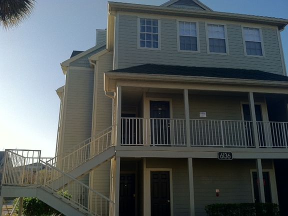 3rd image of 6136 Westgate Dr APT 304