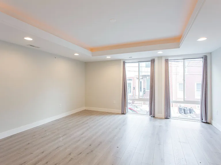 1533-39 Parrish St #3FA — Photo 14