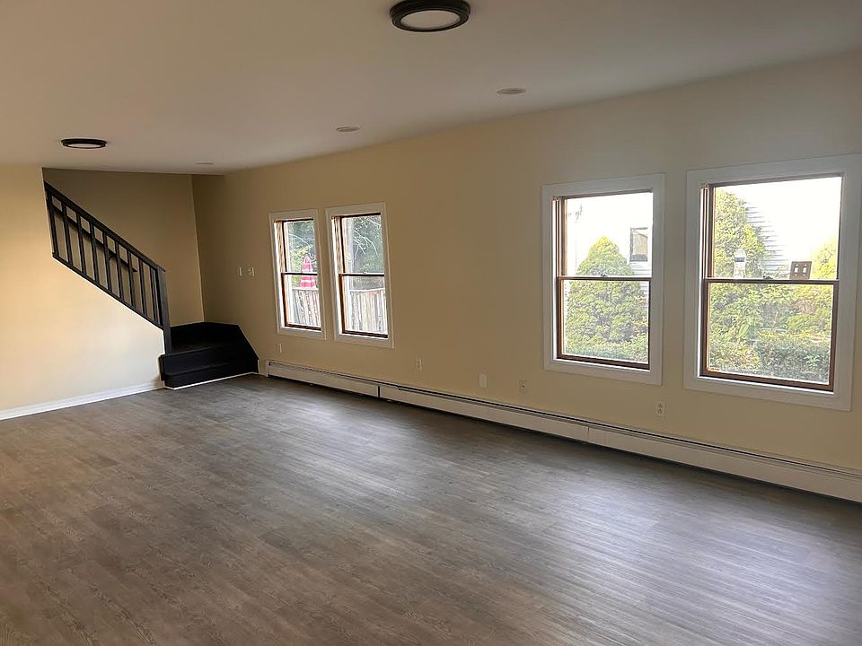 2nd image of 28 Commonwealth Ave Unit 1