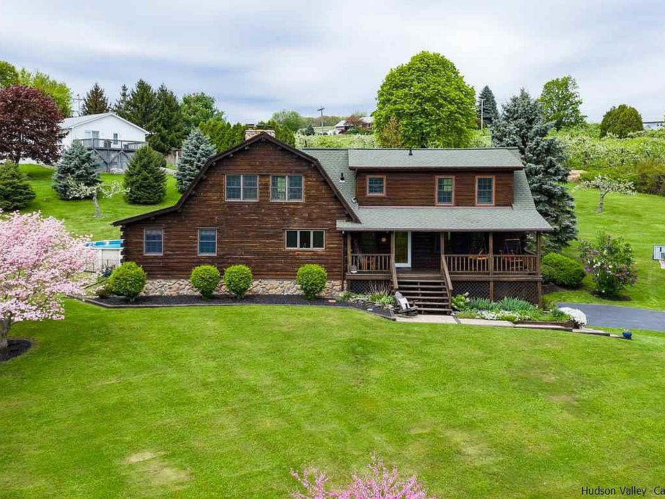 1st image of 228 Mulberry Ln