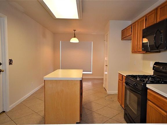 4th image of 2926 Silver Cedar Trl