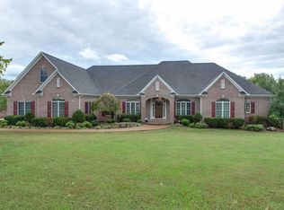 1352 Charleston Ln, Columbia, TN 38401