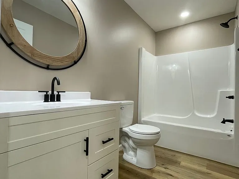 2200 Ash St — Photo 15
