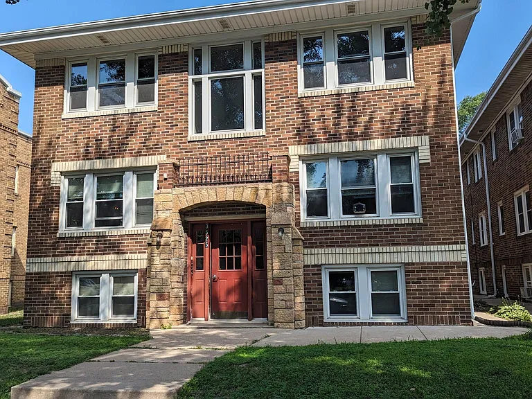 3525 Emerson Ave S #1 — Photo 1