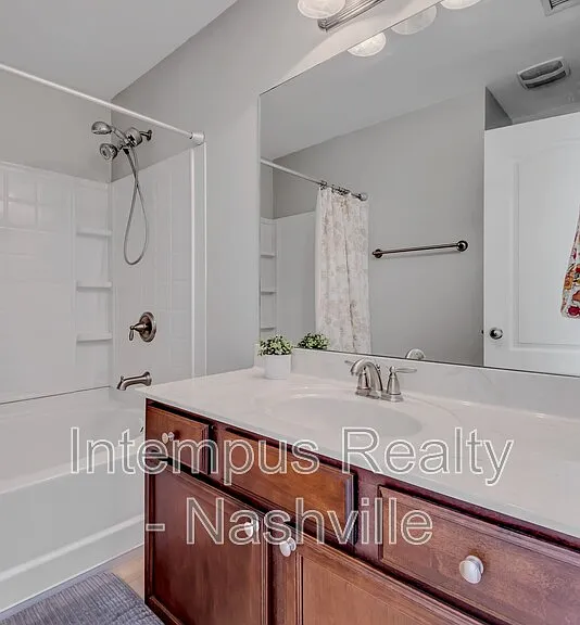 1128 Woodbury Falls Ct — Photo 20