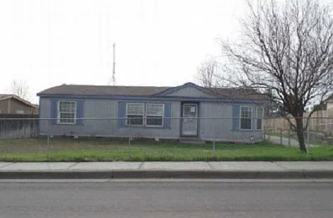 165 Elizabeth Dr photo 1
