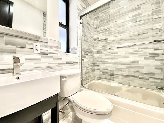 5th image of 342 Manhattan Ave #3D