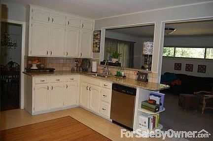5th image of 2109 Pine Crest Dr