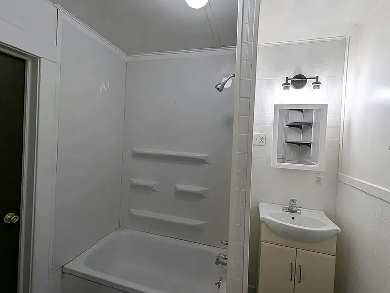 202 E Barker Ave #3 — Photo 13