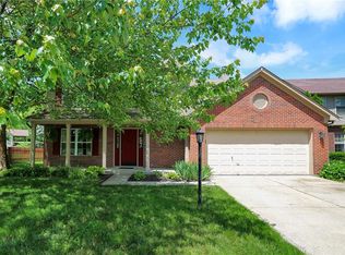 8656 Woodbluff Ct, Indianapolis, IN
