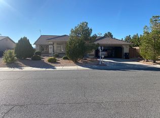 1800 S Vineyard Dr W, Pahrump, NV 89048