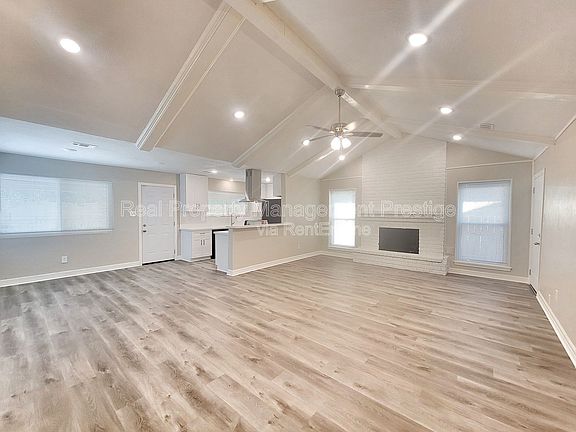 2nd image of 3407 Saratoga Dr
