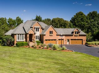 8323 Lewis Center Rd, Westerville, OH 43082