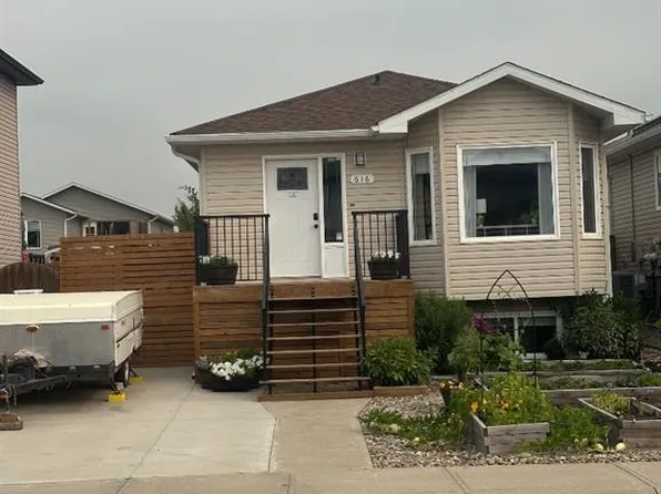 616 S Parkside Dr, Coaldale, AB T1M 0B9