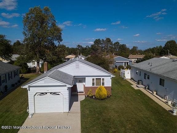 5th image of 6 Beaumont Ct